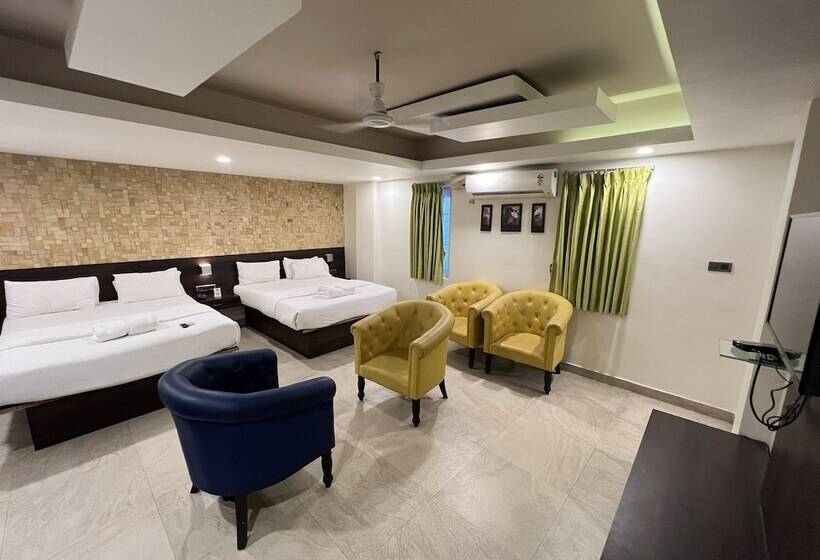 酒店 Diviyum Manor