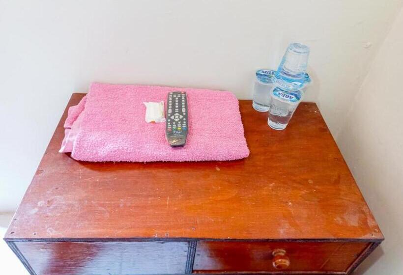 בית מלון כפרי Gerung 2 Near Luwes Mall Nganjuk Mitra Reddoorz