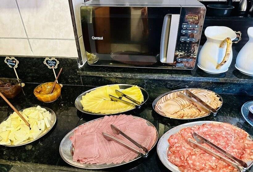 Отель Pousada Amanhecer Do Itaguá