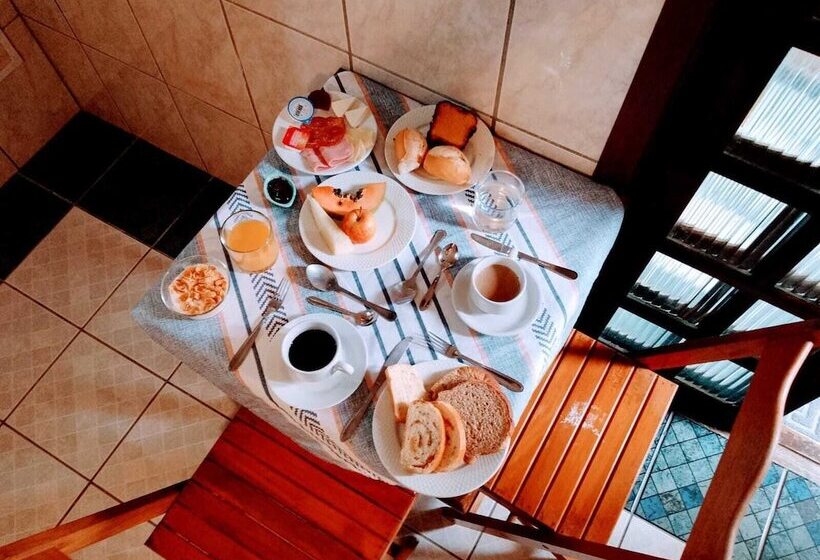 Отель Pousada Amanhecer Do Itaguá