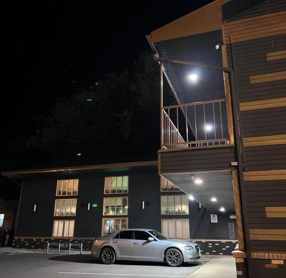 هتل Rosewood Garden