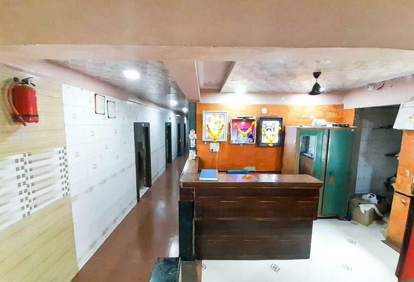 Hotel Satkar Lodging & Boarding By Wb Inn