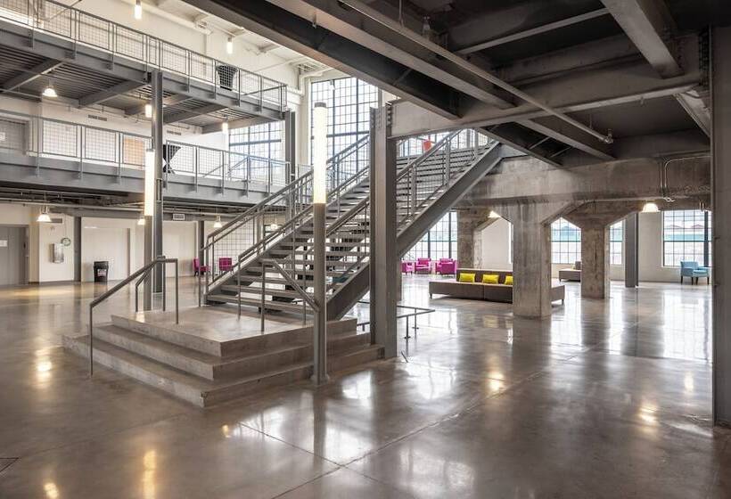 The Warehouse Hotel At Champion Mill