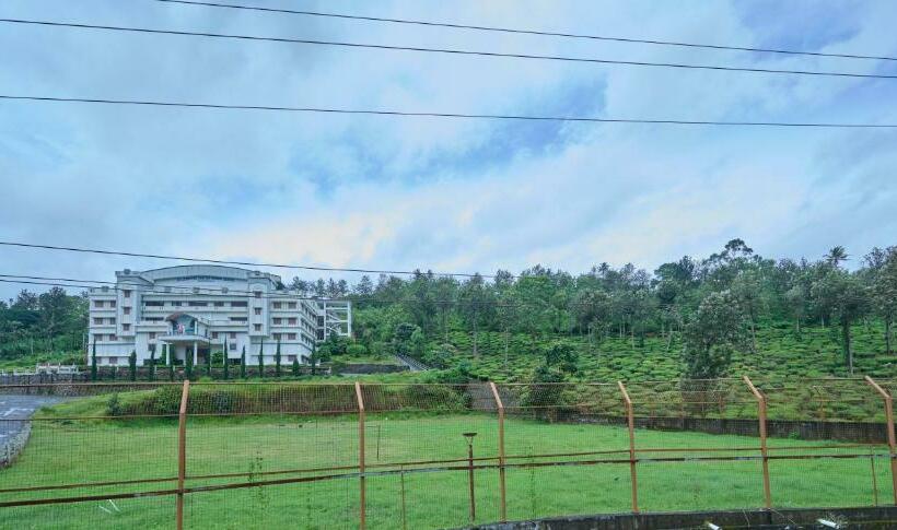 酒店 Thekkady Gavi Suites