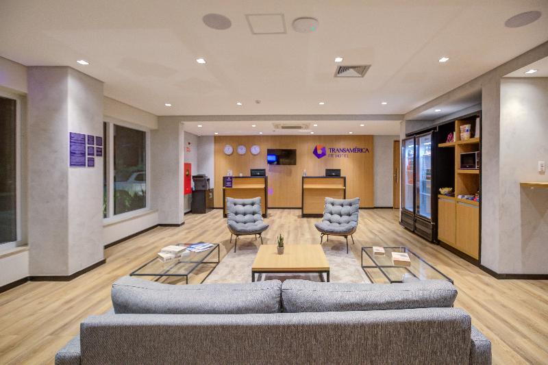 ホテル Transamerica Fit Rio Verde