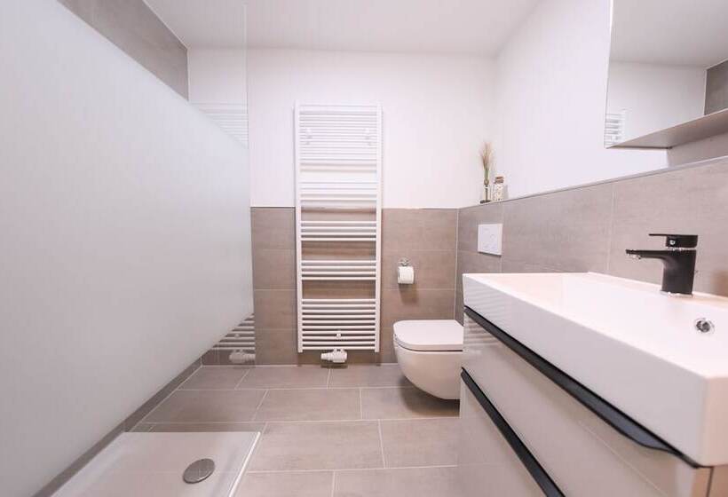 بنسيون 247 Selfcheckin Pferdemarkt