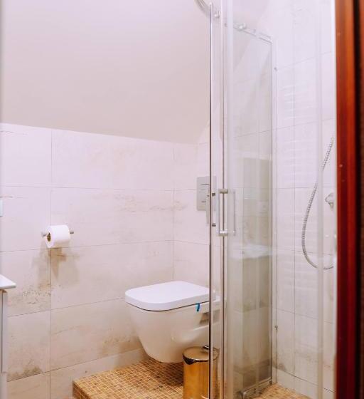 Пансион Casa Cheile Dâmbovicioarei   Cabana 1