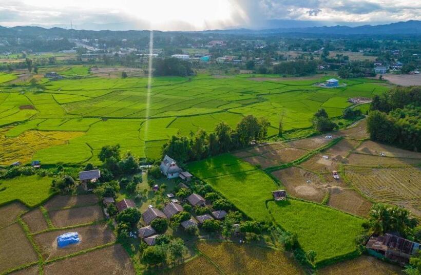 פנסיון Pua Na Nan Camping ปัวนาน่านแคมป์ปิ้ง