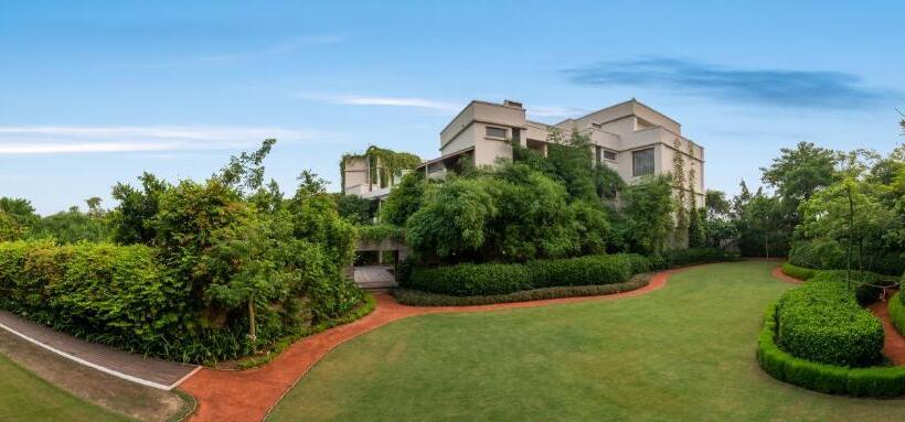 אתר נופש Naad Wellness