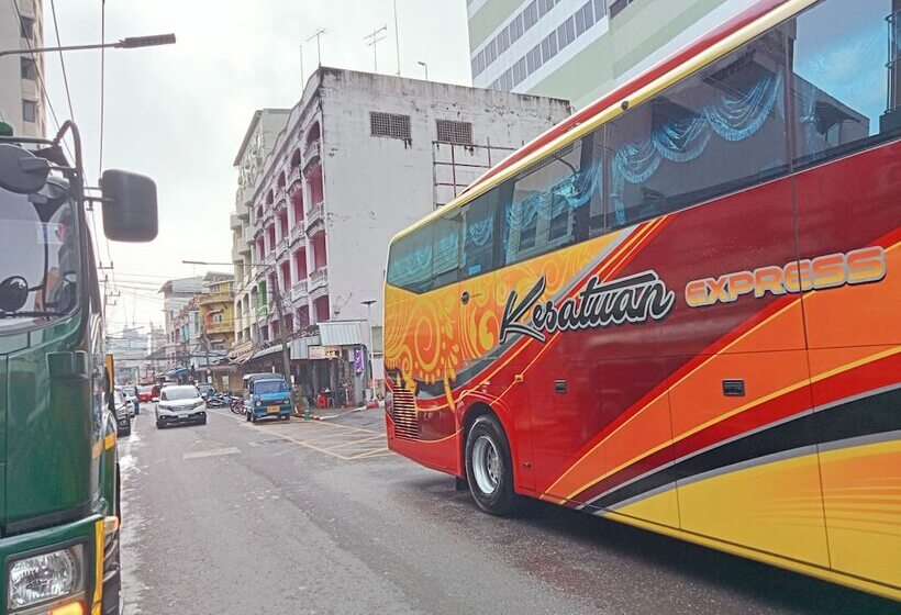 Общежитие Icon Hotel Hatyai