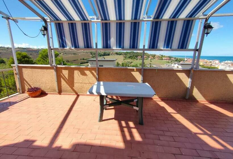 تختخواب و صبحانه Le Tre Palme