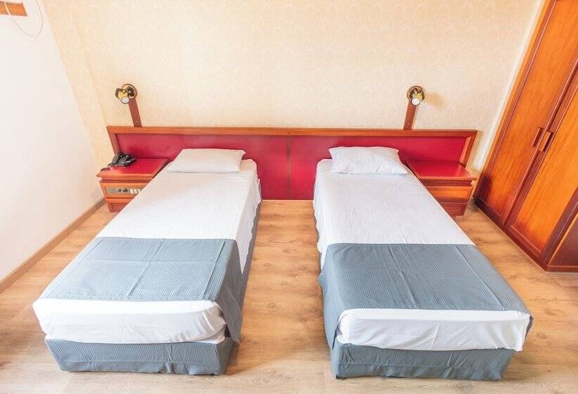 호텔 Blumenau Tower By Castelo Itaipava