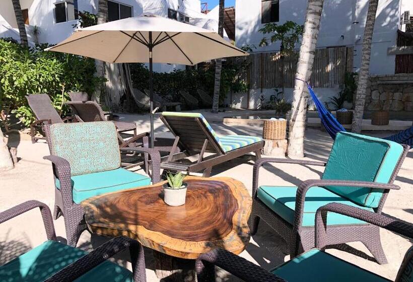 هتل Boutique Can Cocal El Cuyo