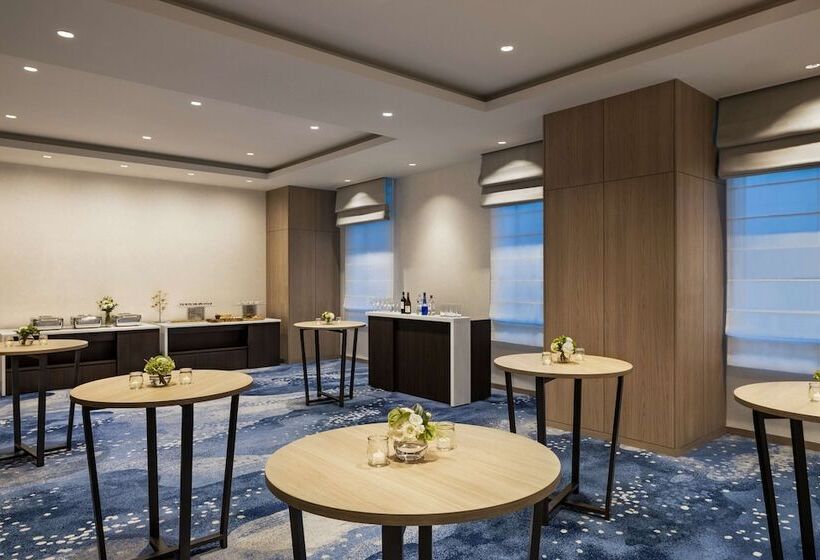 ホテル Doubletree By Hilton Toyama