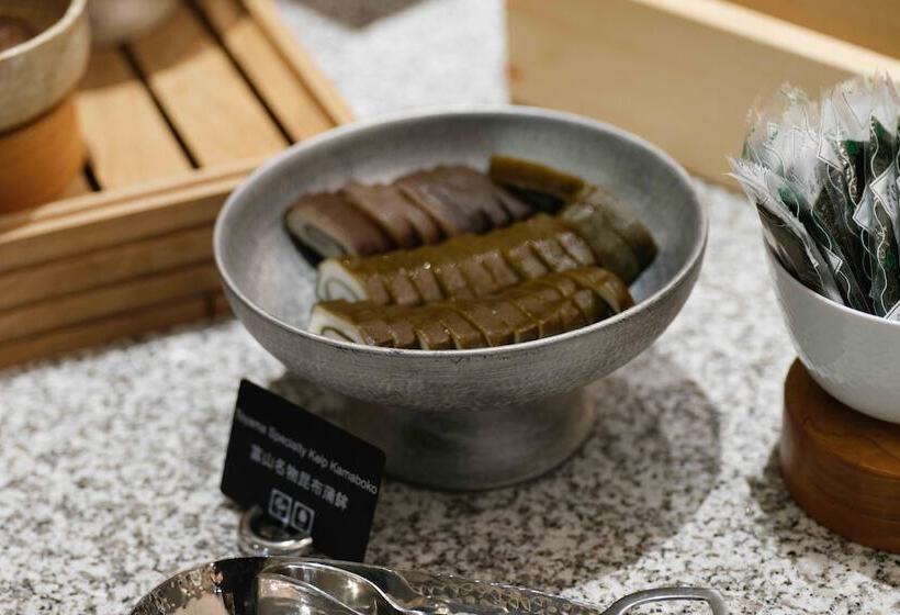 ホテル Doubletree By Hilton Toyama