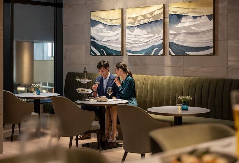 ホテル Doubletree By Hilton Toyama