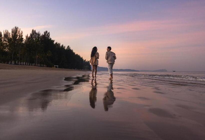 Отель Jw Marriott Khao Lak Resort Suites