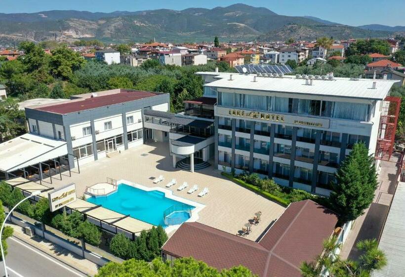 Отель Lake Life