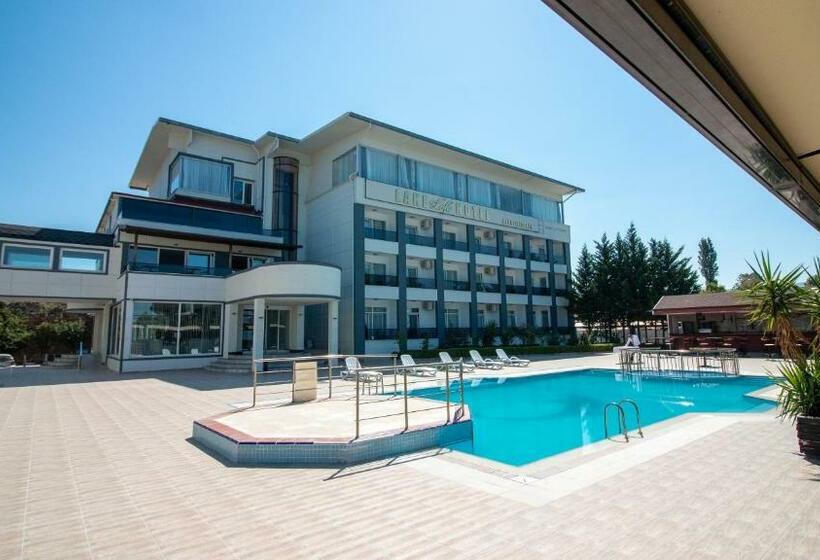 Отель Lake Life