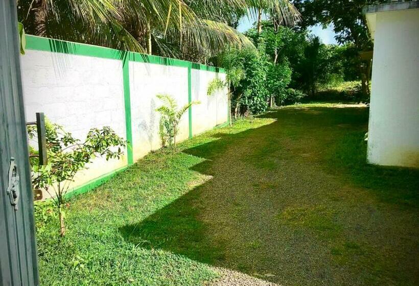 Lucky Hotel Tangalle