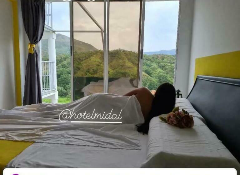 هتل Miradores D Alessandra