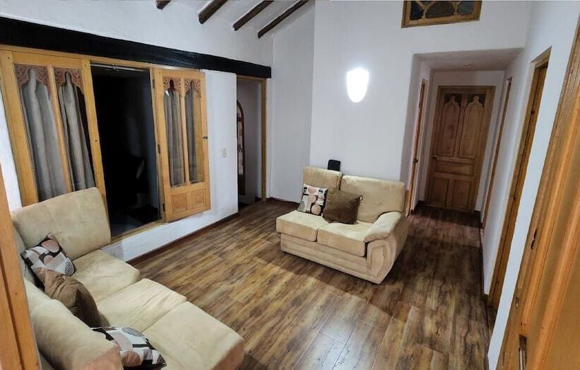 هتل Niza Colonial