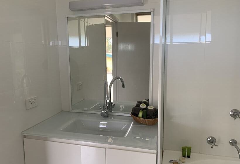 בית מלון כפרי Orbost Country Man Motor Inn