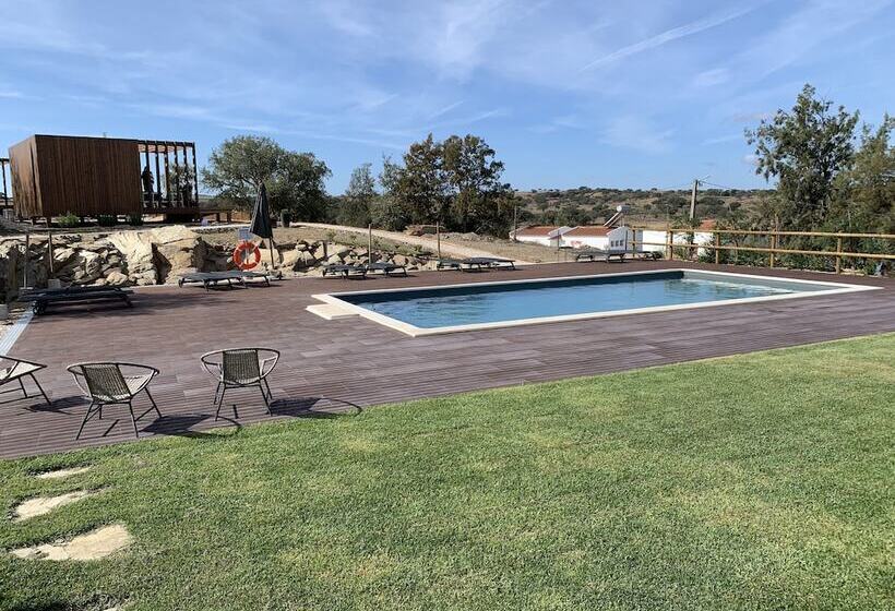 펜션 Monte Clérigo Casas De Campo