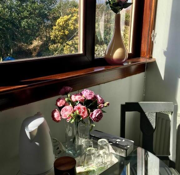 Пансион Skye View Skye Bridge House