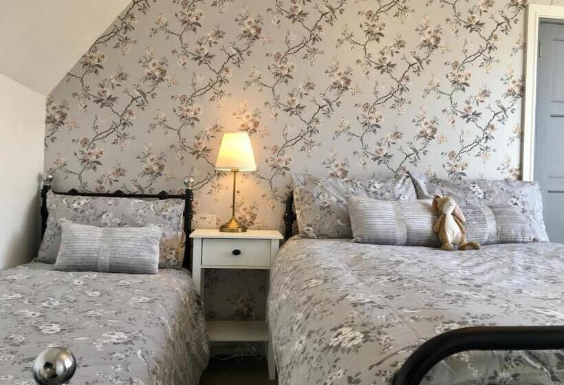 Пансион Skye View Skye Bridge House