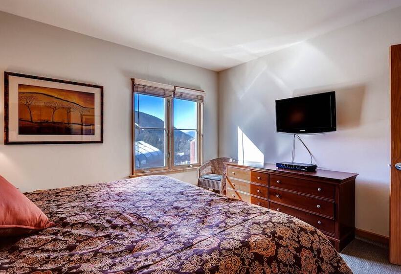 Jackpine & Black Bear Condominiums By Keystone Resort