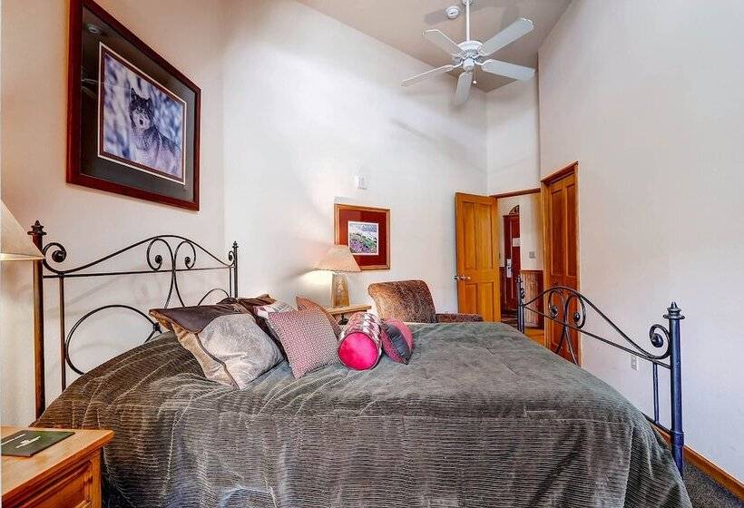 Jackpine & Black Bear Condominiums By Keystone Resort