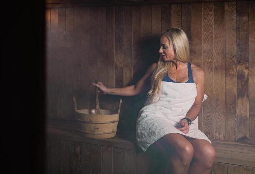 Sojourn Apartment Hotel   Ghuznee