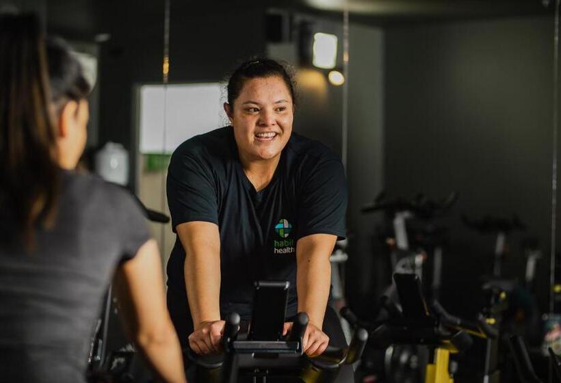 Sojourn Apartment Hotel   Ghuznee