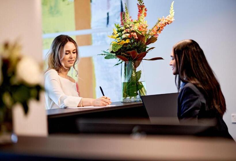 Sojourn Apartment Hotel   Ghuznee