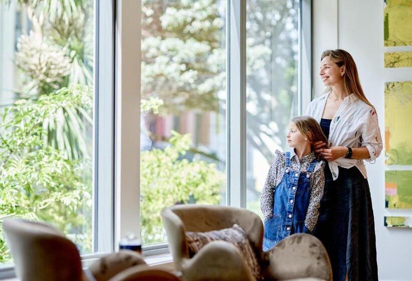 Sojourn Apartment Hotel   Ghuznee