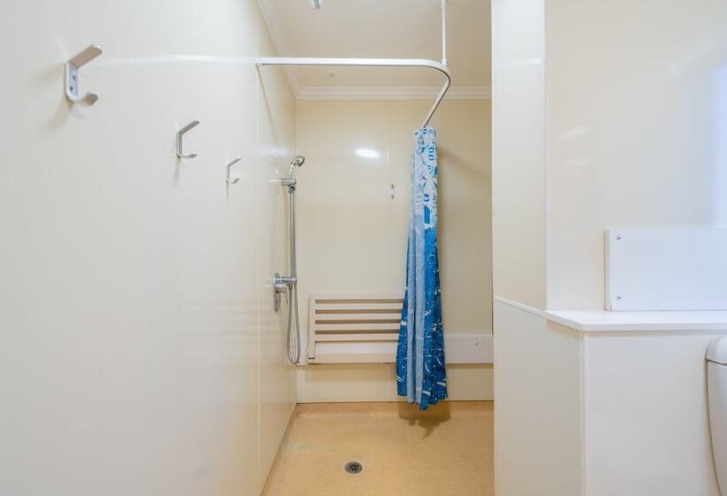 هاستل Te Anau Central Backpackers