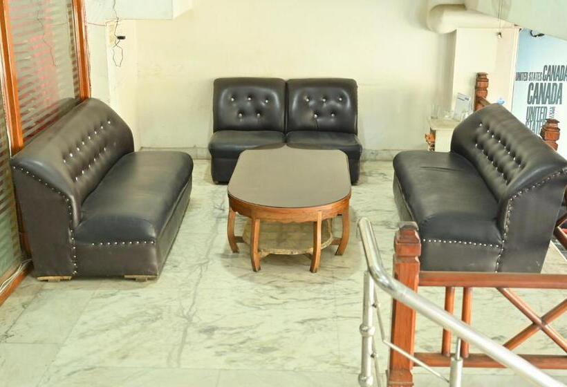 בית מלון כפרי Abhi International