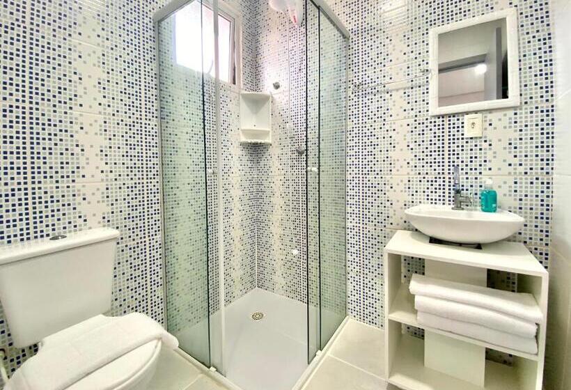 هتل Dona Catarina