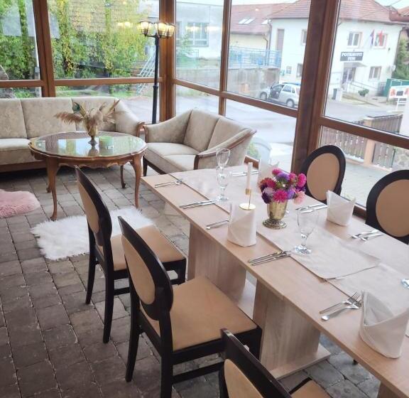 בית מלון כפרי Kaštieľ Ottlýk