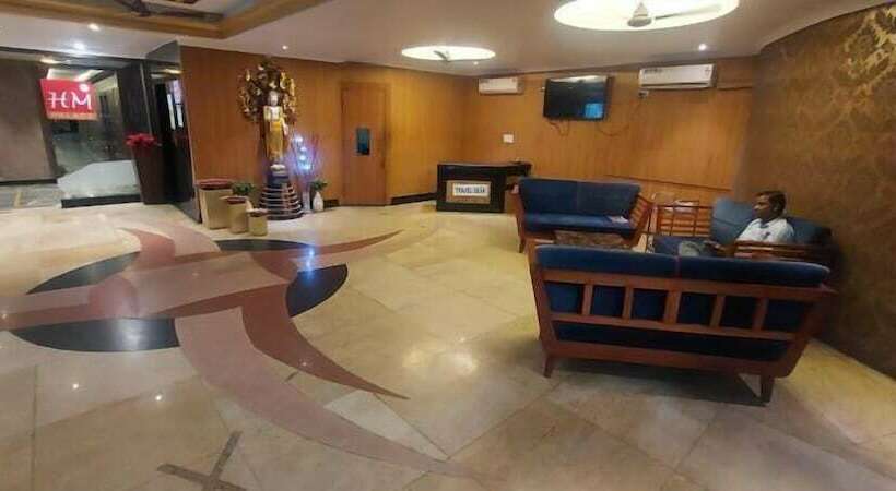 ホテル Meenakshi Palace