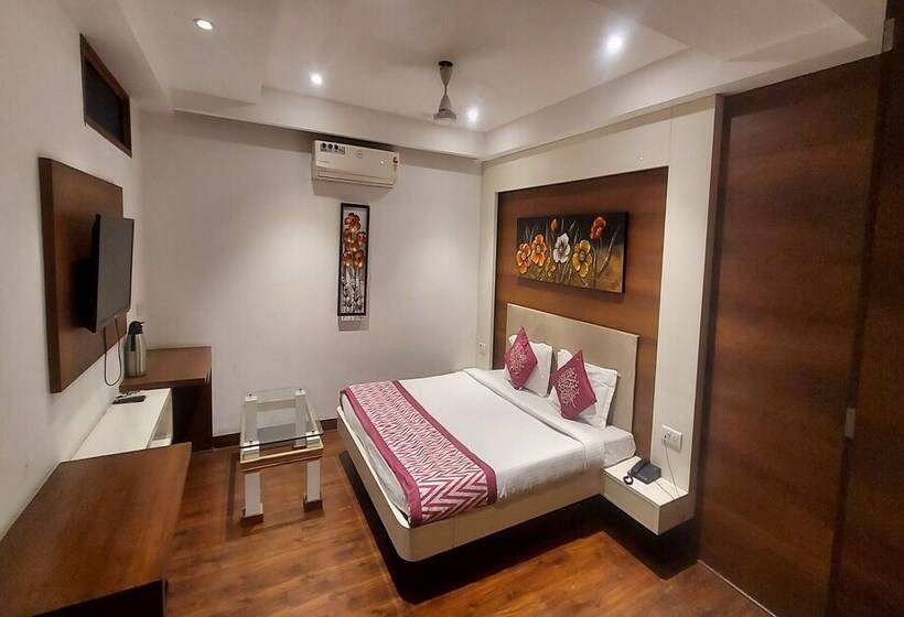 ホテル Meenakshi Palace