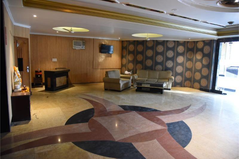 ホテル Meenakshi Palace