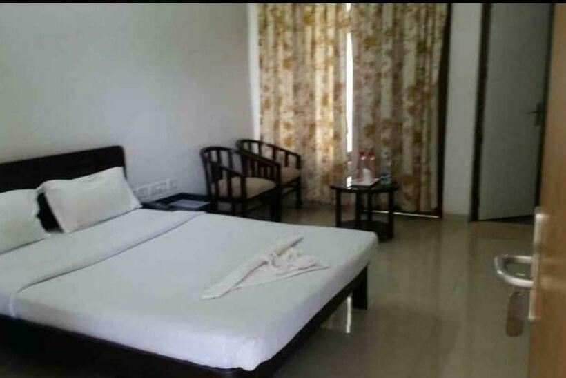 فندق Oyo 93303  Mundra