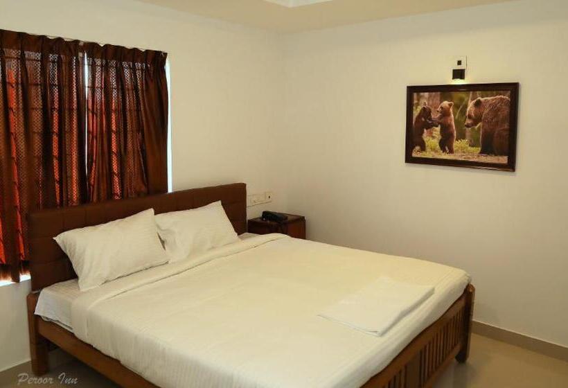هتل Peroor Inn