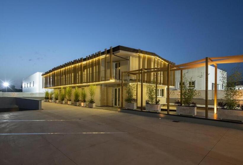 בית מלון כפרי Xbusiness