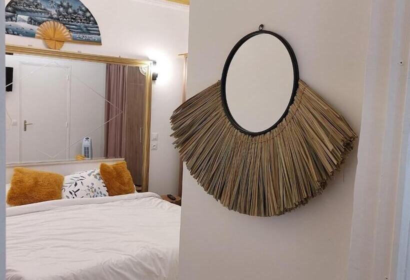 Пансион Happy Land Holliday Residential