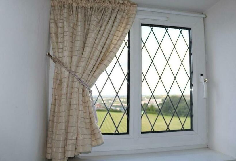 Пансион Lismore House