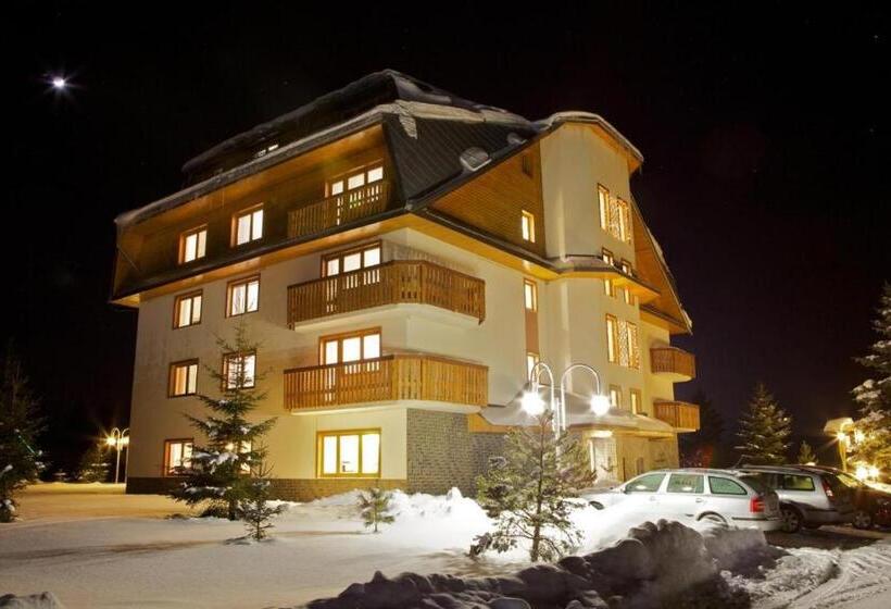 ペンション Penzión Antares