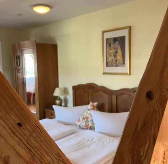 پانسیون Villa Dorothea